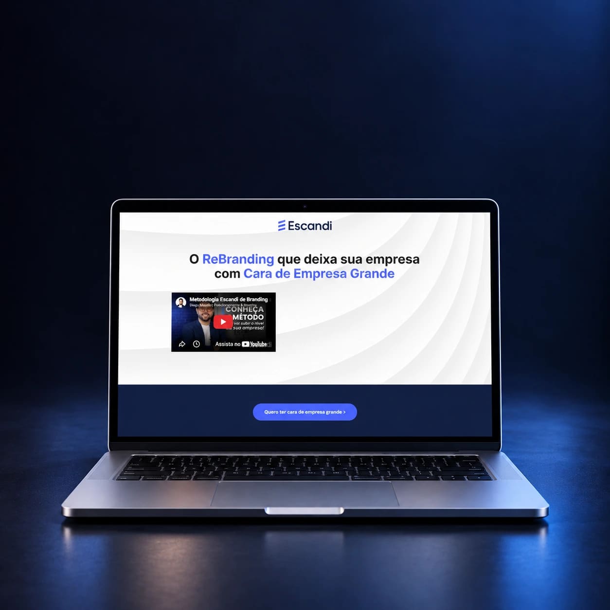 Mockup da landing page Escandi em notebook completo, em composição para celular, a partir da página real fornecida.