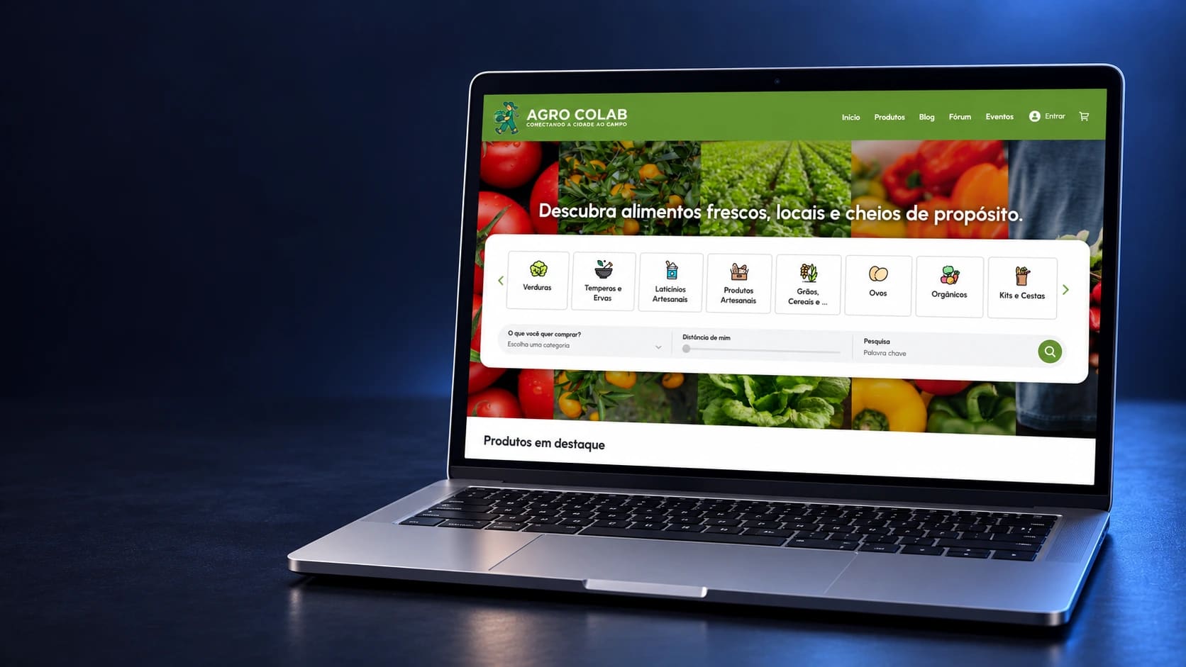 Mockup do site Agro Colab em notebook completo, a partir da página real selecionada.