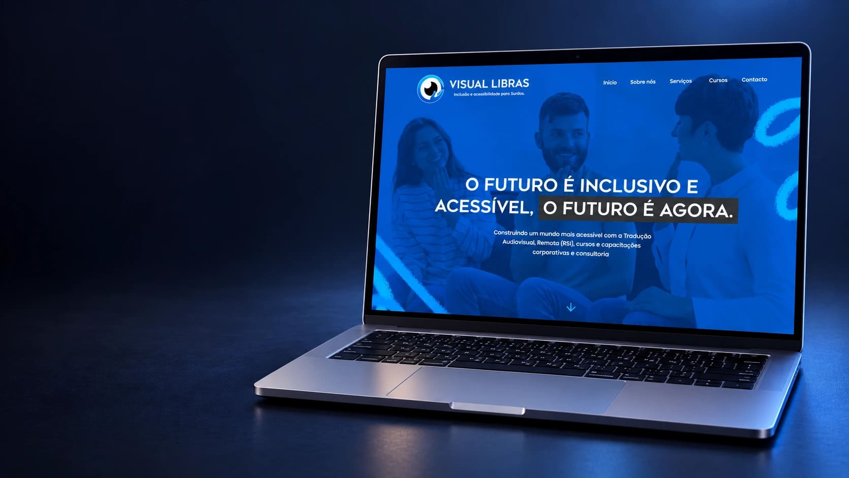 Mockup do site Visual Libras em notebook completo, a partir da página real selecionada.