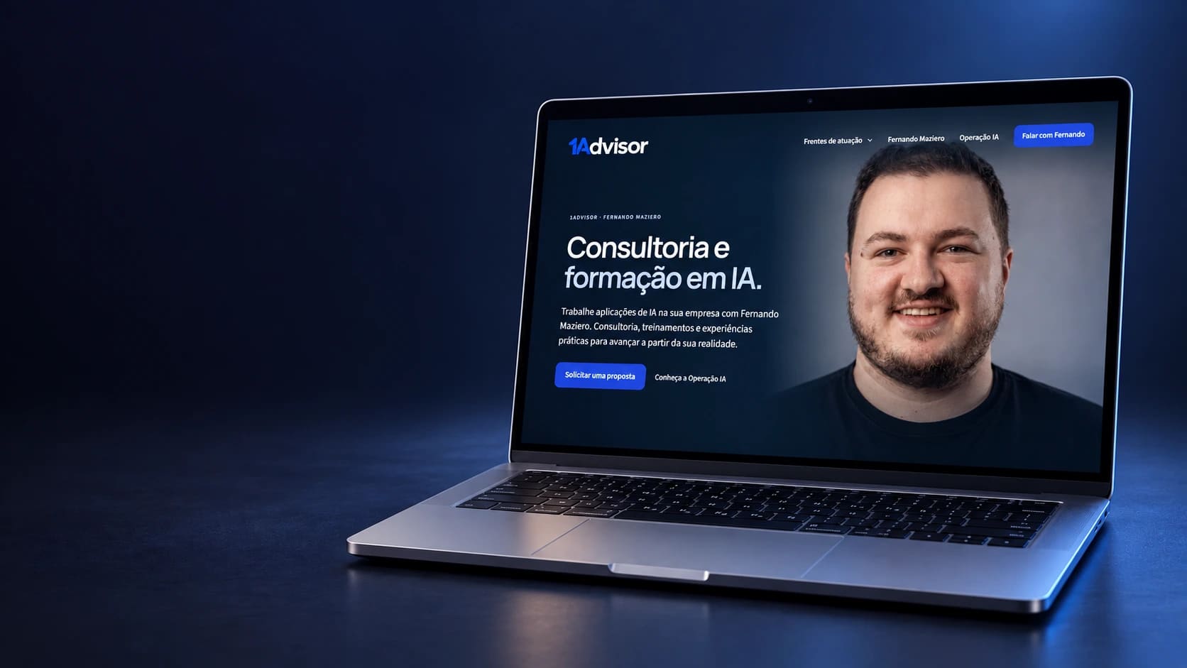 Mockup do layout 1Advisor em notebook, em preparação para publicação.